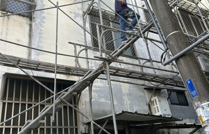 1【土水.泥作工程】切磚.打底.貼磚.抿石倥地整地工程 (19)