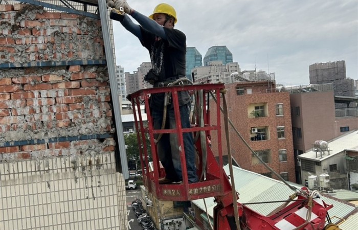 屋頂外觀翻修 (2)