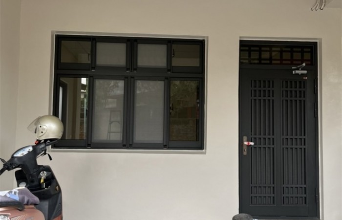 6、天花板、輕隔間、木工工程。 (12)