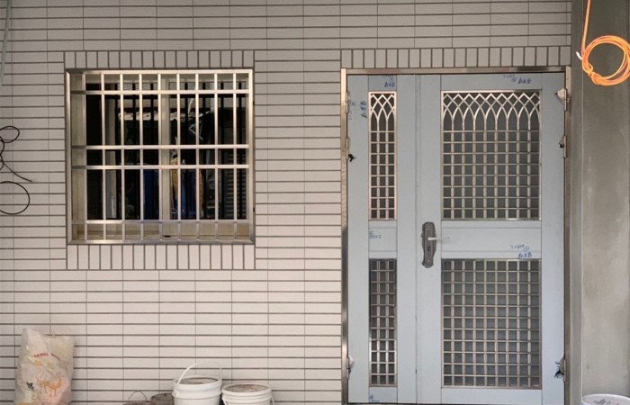 6、天花板、輕隔間、木工工程。 (6)